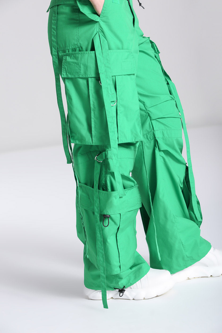Bershka RUSTIC OCTOPUS - Cargo trousers - green - Zalando.ie